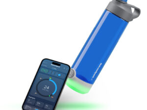 HidrateSpark® TAP 680 ml:n Tritan -älyvesipullo logolla